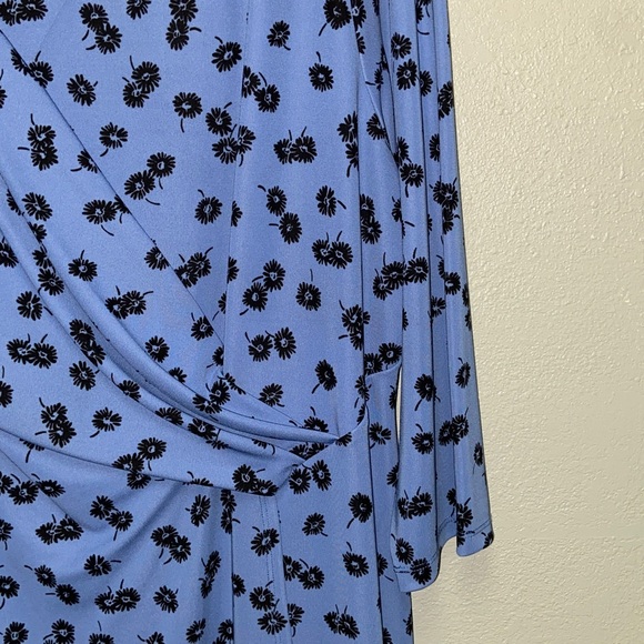 Talbots Plus Size Blue Floral Faux Fit and Flare Wrap Dress 3617 - Picture 4 of 9